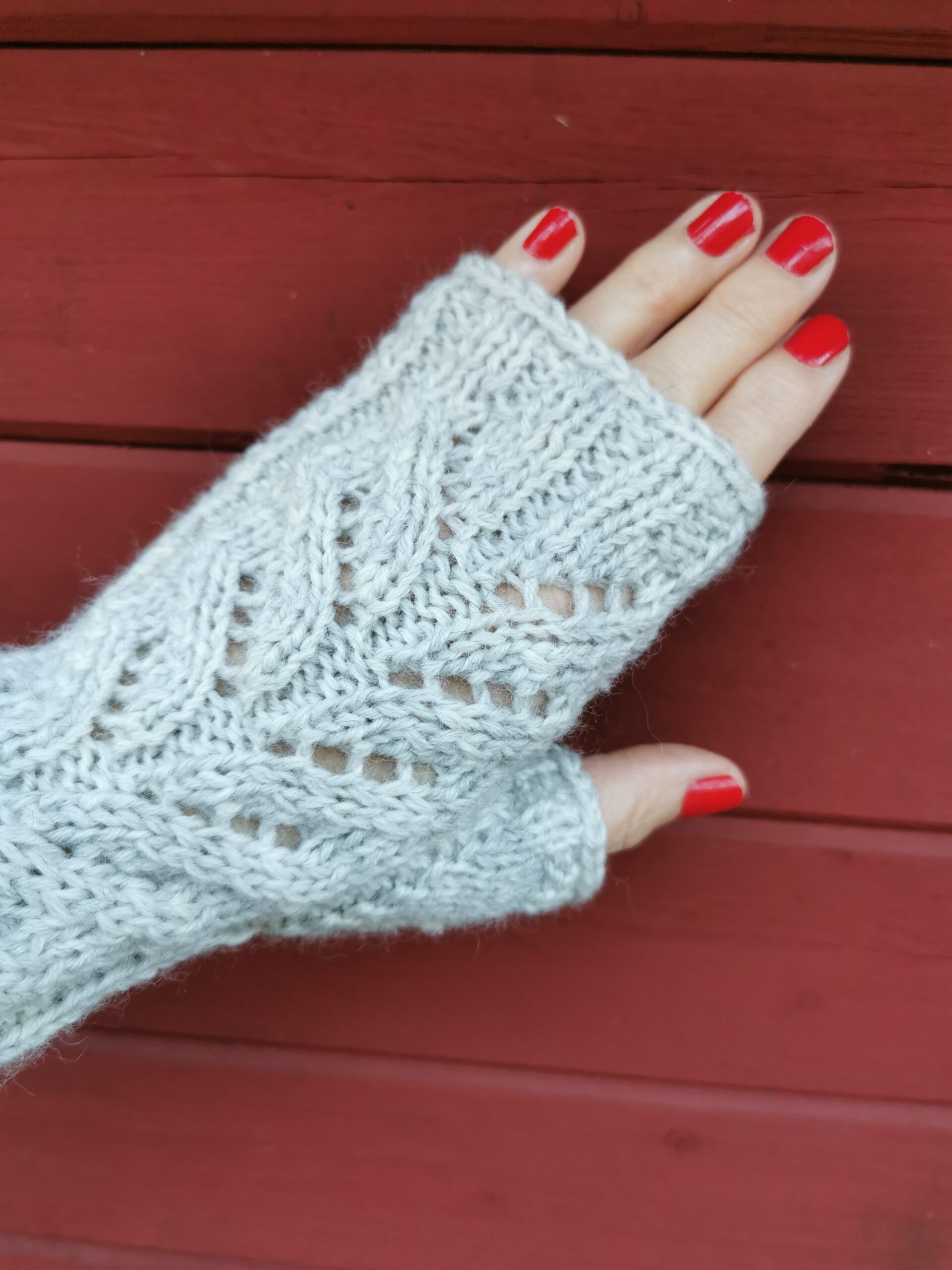 Knitted hand warmers